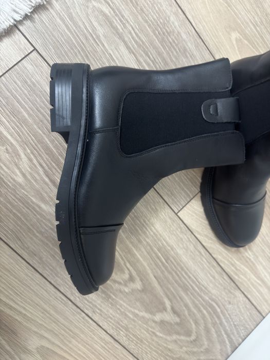 Продам Кожаные сапоги