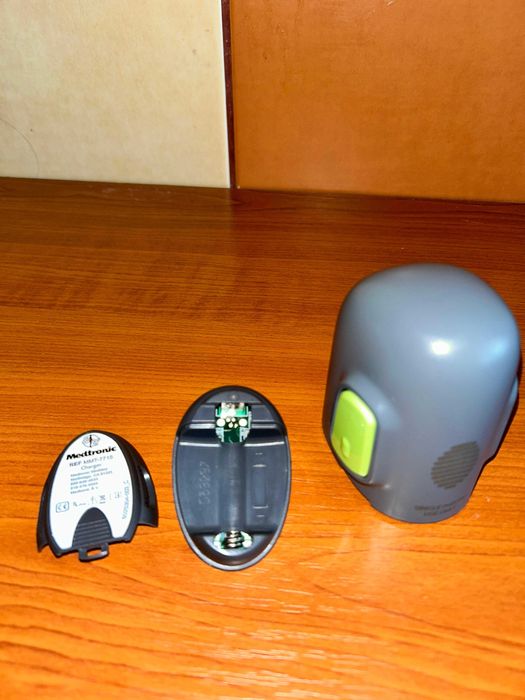 Medtronic Gaurdian 4 _ incarcator si  aplicator