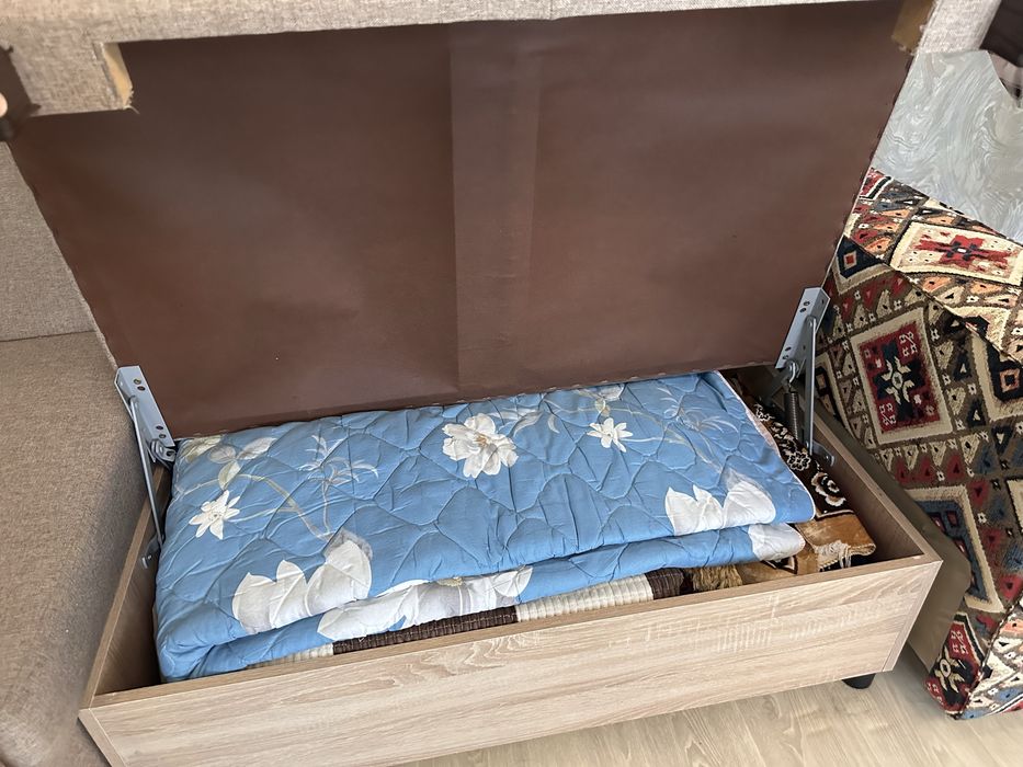 Продам диван в хорошем состоянии