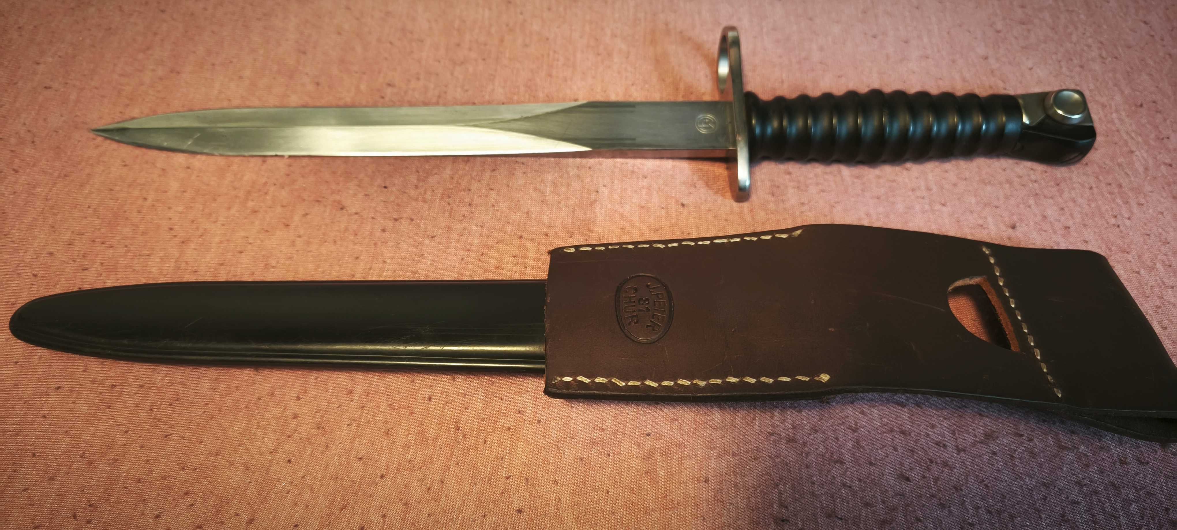 Baionetă elvețiană Sig 57