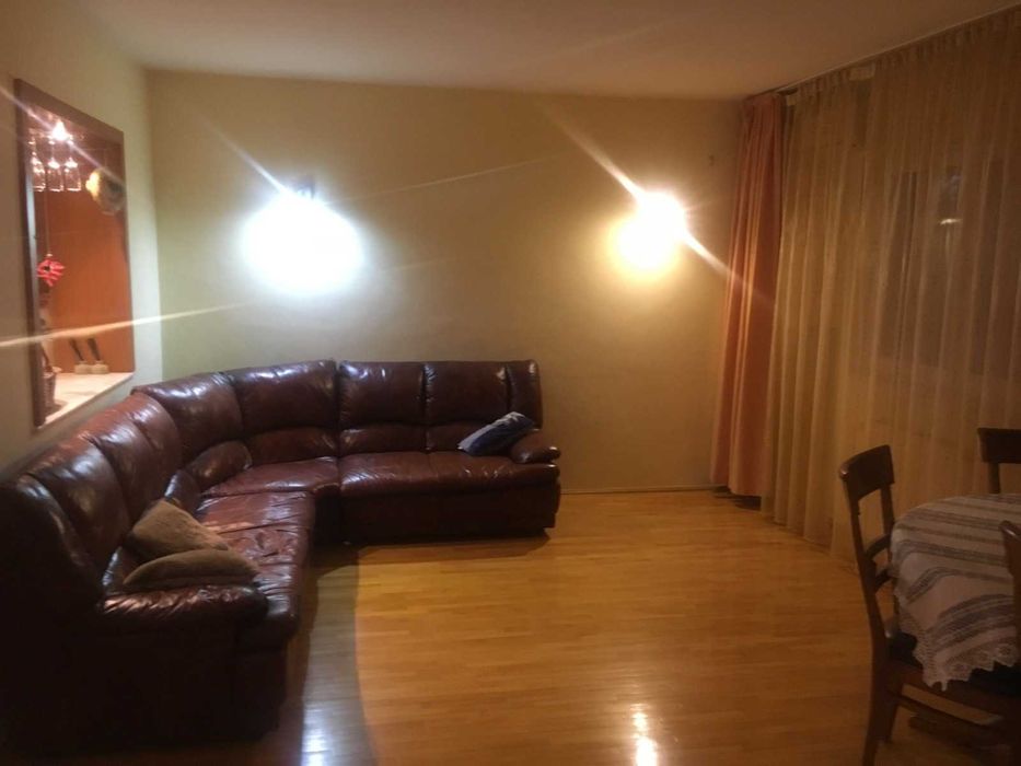 Inchiriez casa 10 camere Prelungirea Ghencea pretabil camin de batrani