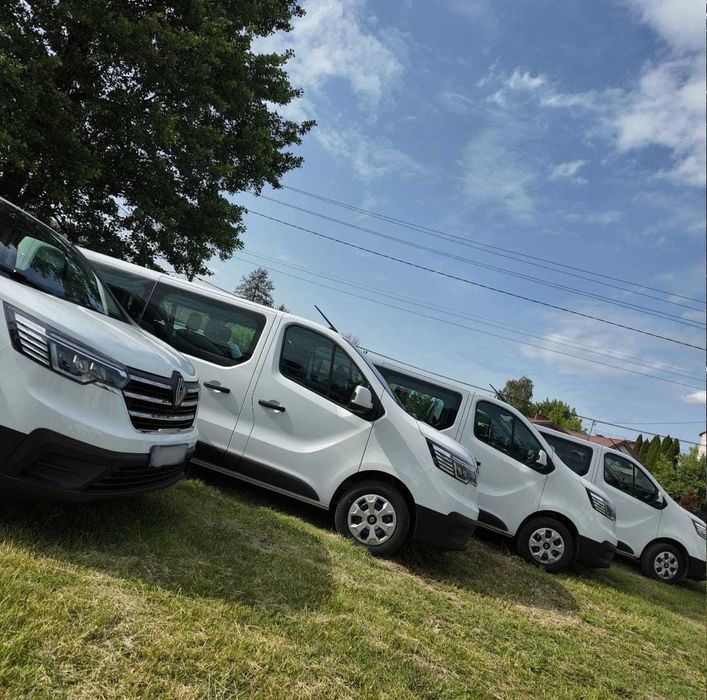 Inchiriere microbuz 8+1 locuri , masina 9 locuri rent a car 9 sits