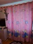 DRAPERII  camera fetita