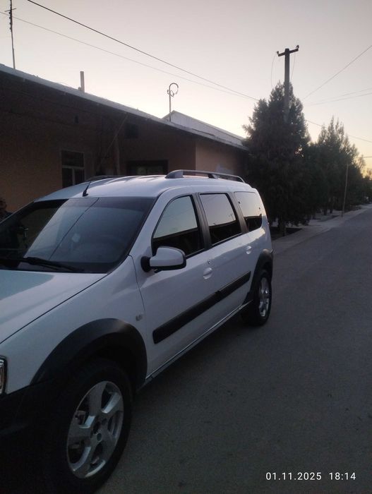 Lada Largus Lada Largus