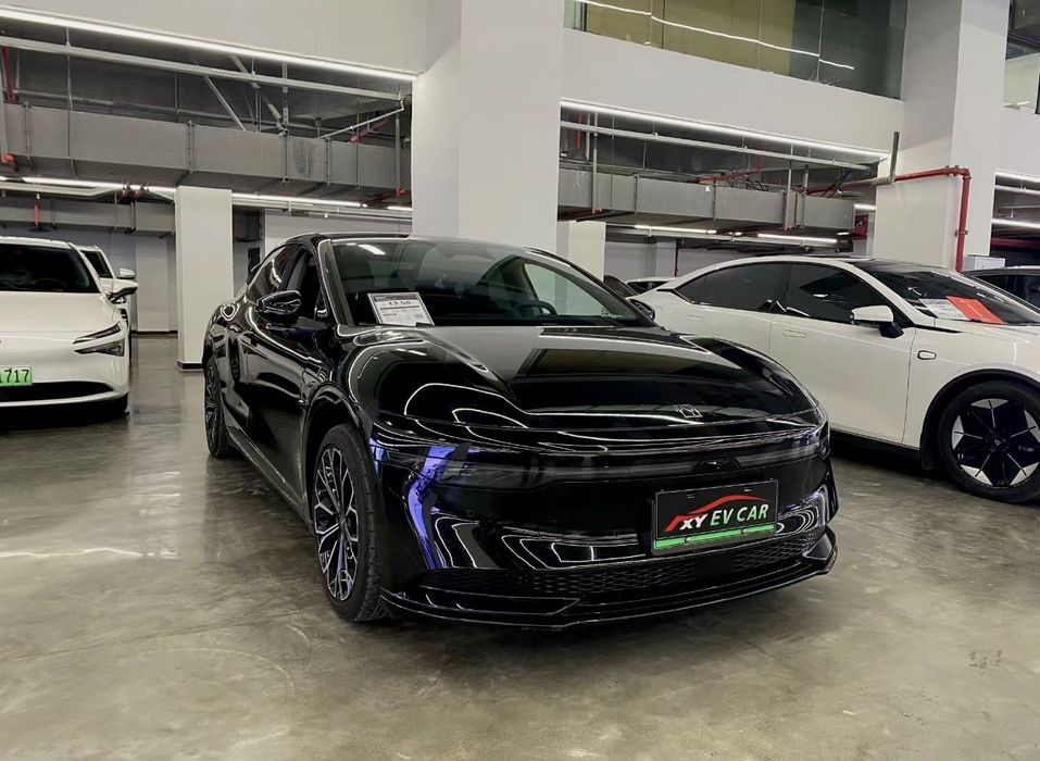 Zeekr 007 2-pozitsiya 688km