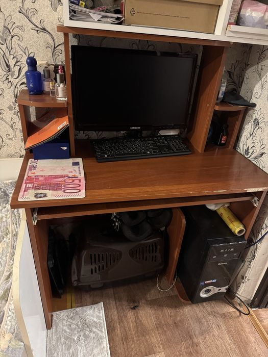 Продам компьютер со столом комплект