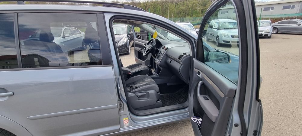 Vw Touran United 1.9 Tdi-105 Cai -2009