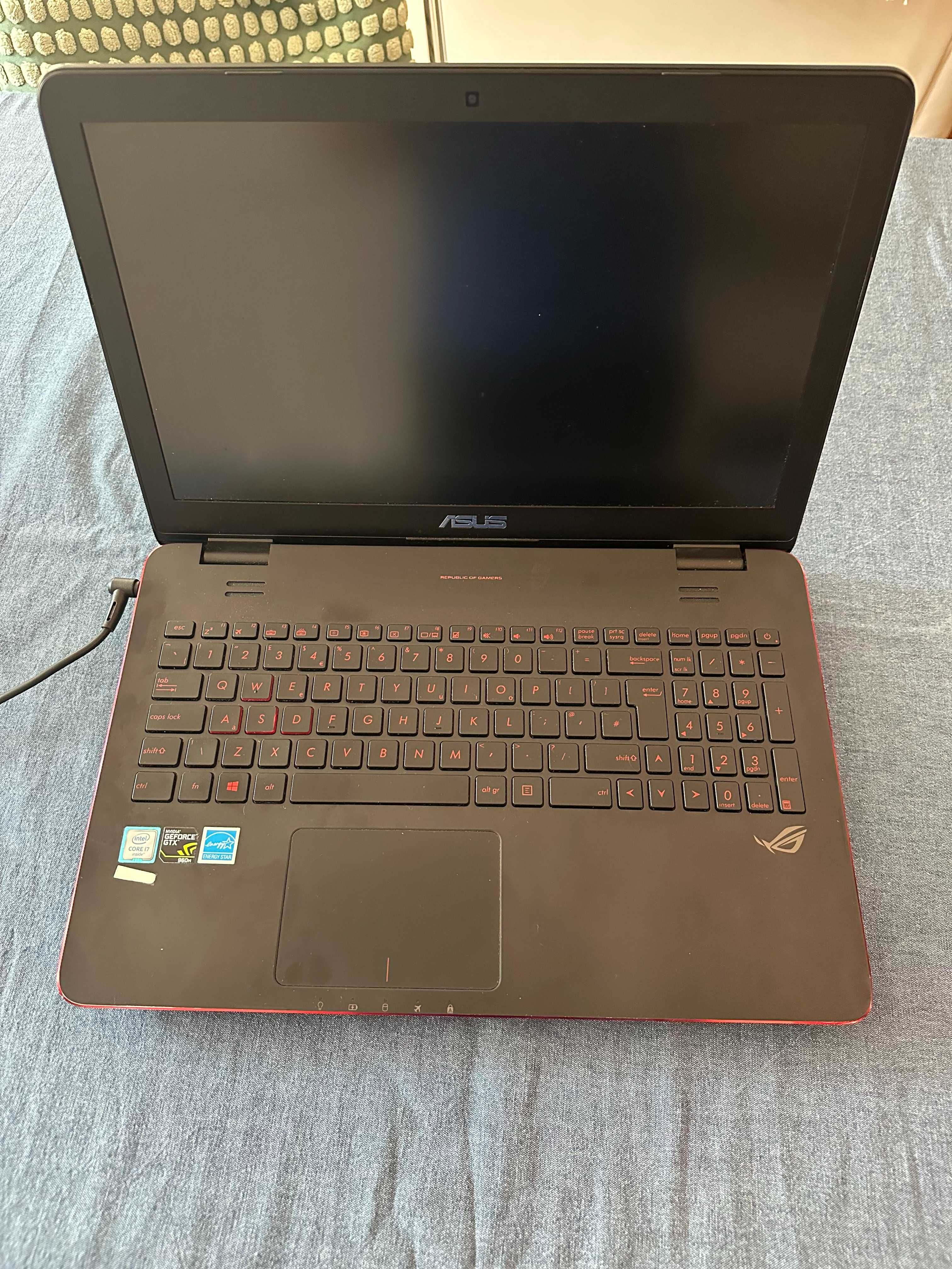 Гейминг лаптоп ASUS ROG G551V