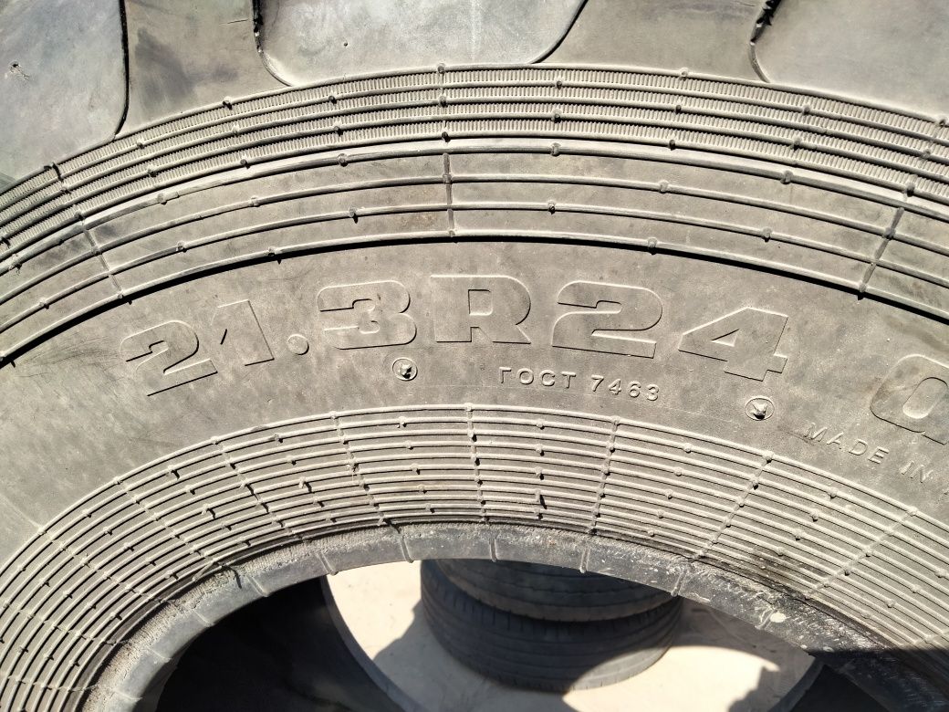 Шины на погрузчики 21.3R24 и 400/70R24.