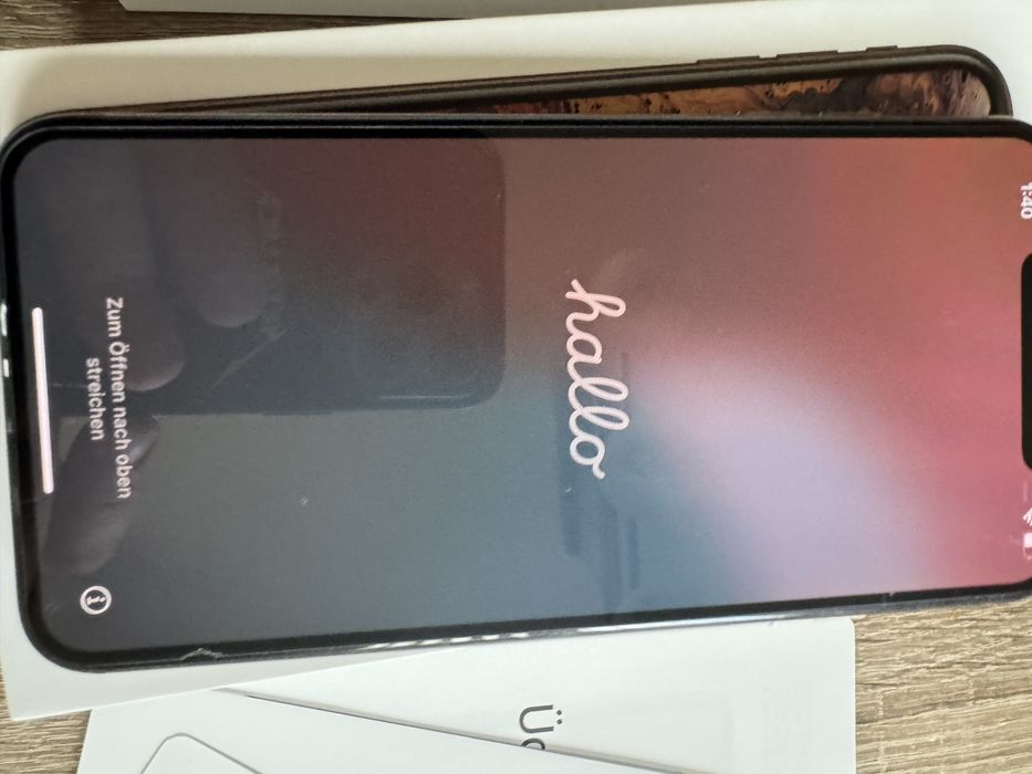 Продавам перфектен iphone XS Max Rose Gold 64GB