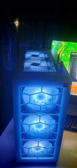 Геймърско PC Ryzen 9 5900X 12/24core/32Gb/1.5Gb SSD/RX 6700XT 12Gb/Гар