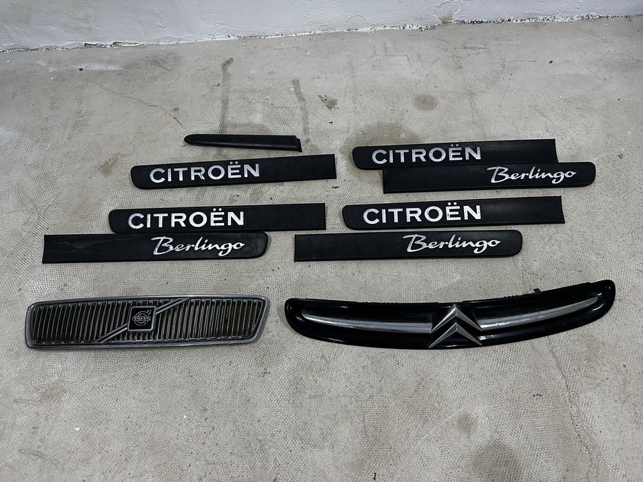 Решетки, маски, лайсни за Citroen , Volvo