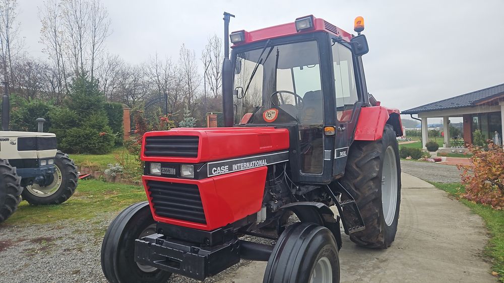 Tractor Case Internațional 745 XL