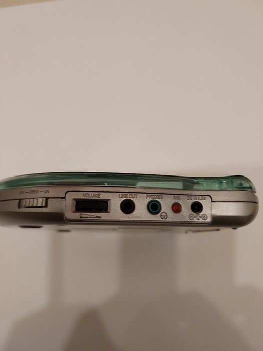 CD-Player Tevion MD7894. ESP, Anti-Rolling Sistem, Bass Boost.