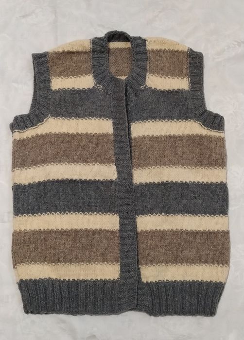 Дамски елеци от мека вълнена прежда