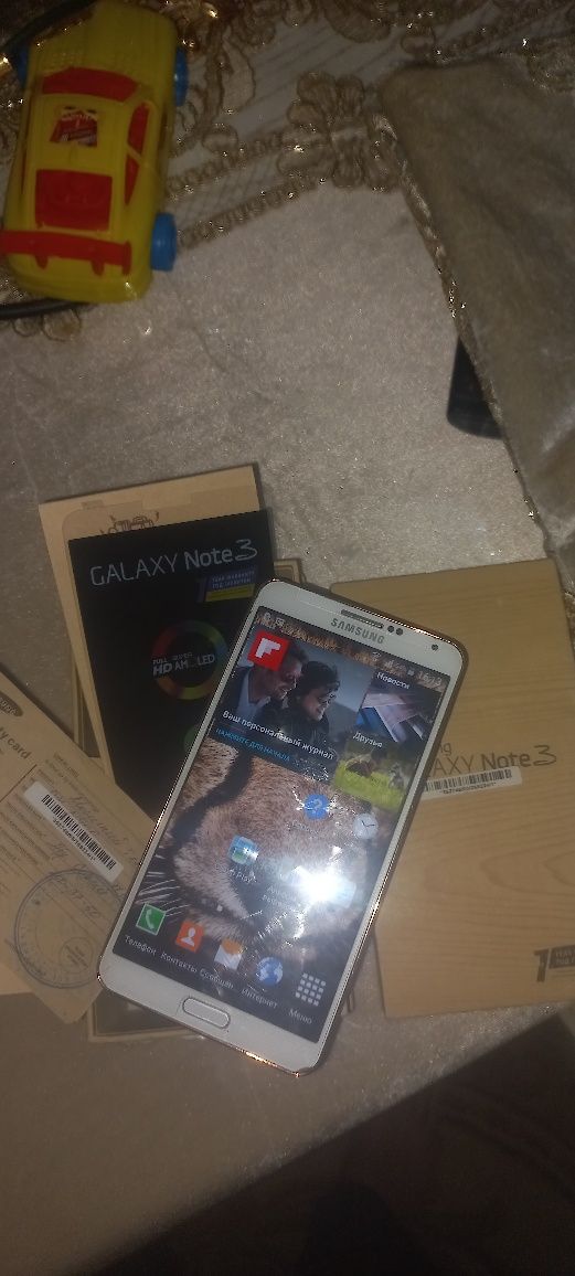 Samsung Not 3 srochna pradayotsa