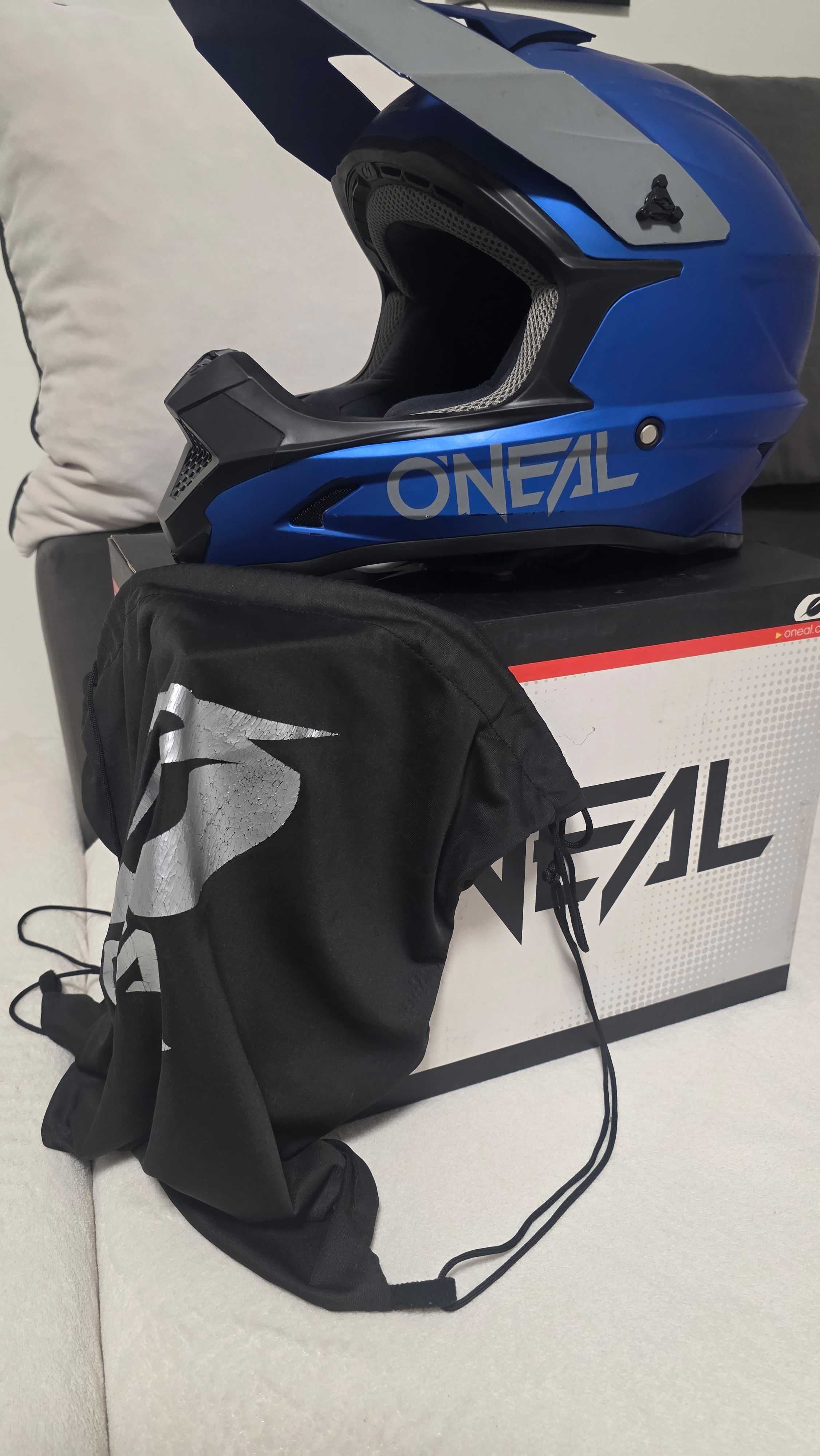 Продавам каска O'NEAL 1srs Solid Off-Road