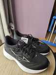 Adidasi dama Mizuno Waves