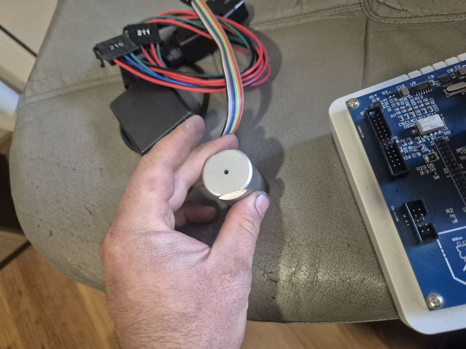 Програматор за ключ на мерцедес ak500+