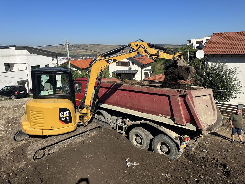 Inchiriez MINIEXCAVATOR Dumper Bobcat excavator Buldo Demolari