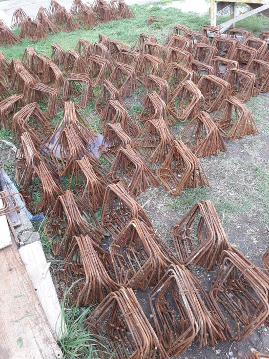 Etrieri pentru stalpi casa si gard 17x17 din pc de 8mm
Pret 4 lei bi