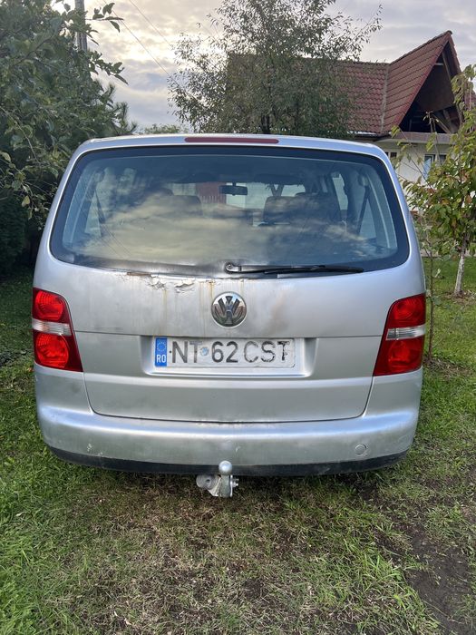 Volkswagen Touran 2.0 TDI 2004, motor bun, uzura conform varstei