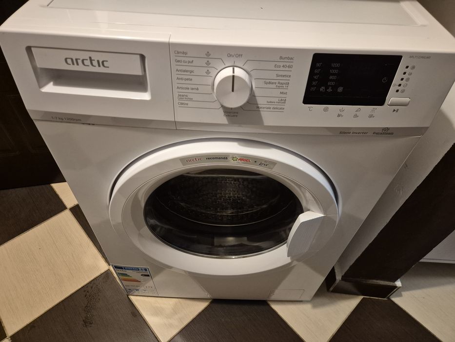 Masina  spalat Arctic Inverter Slim 7 kg DEFECTA