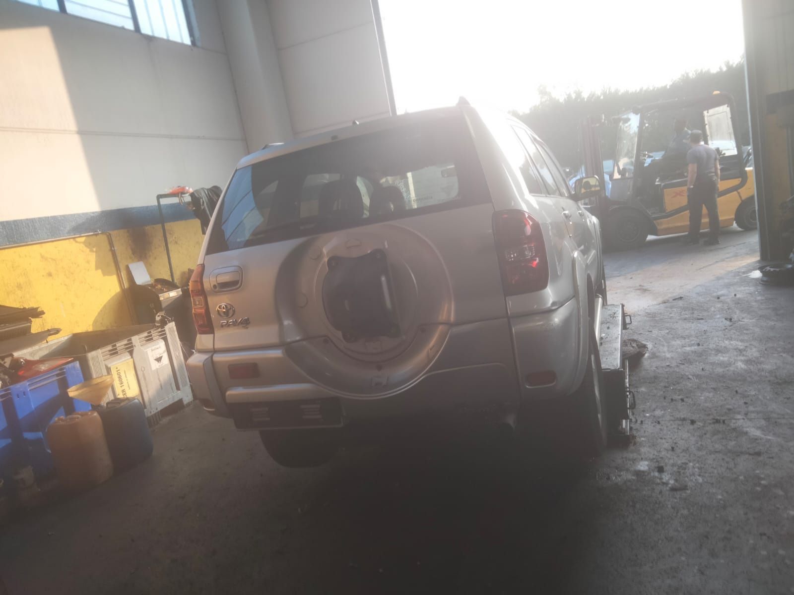 Grilă centrala Toyota RAV4    2005