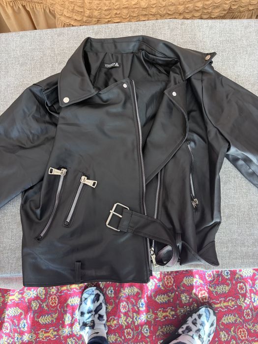 Кожено яке размер М/Л