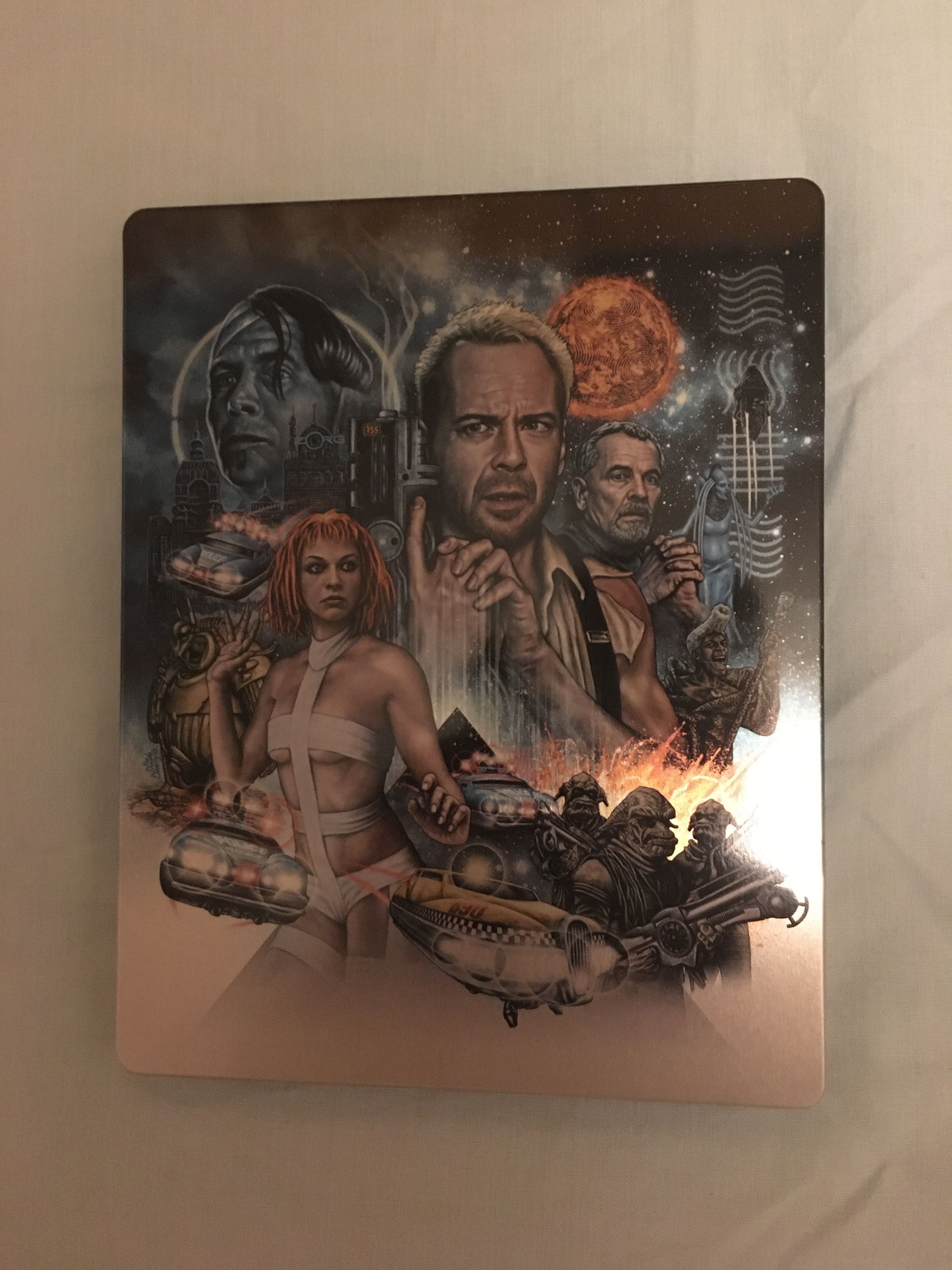 Vand “The Fifth Element” bluray,steelbook!