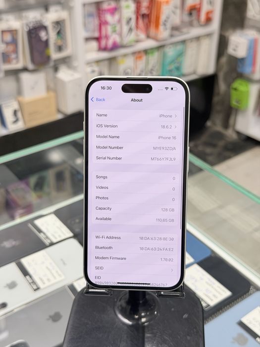 Apple iPhone 16 128GB White