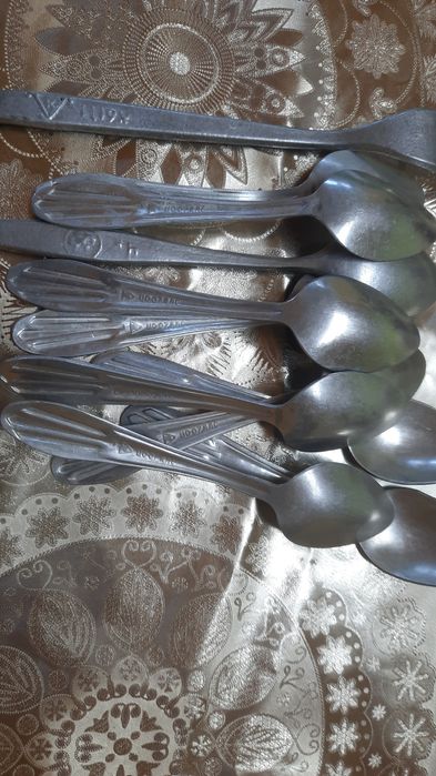 Алюминиевые ложки продам новые.