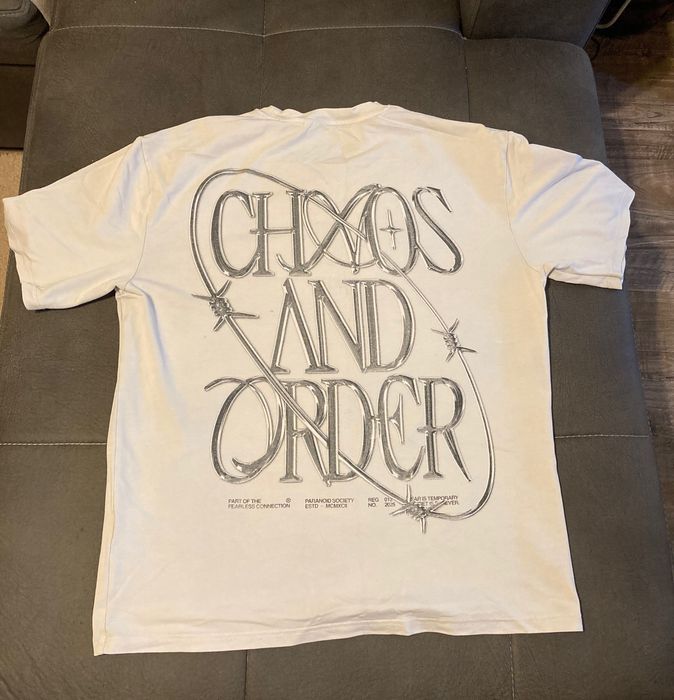 Бяла тениска “CHAOS”