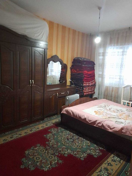 Qora-qamish mavzesida 2 xonali uy sotuvda