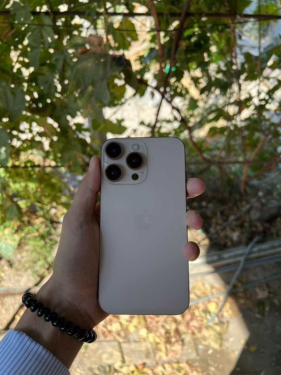 Iphone XR 16 pro корпуста исленген