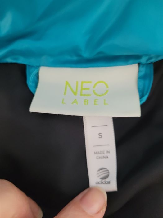 Vesta matlasata Adidas neo