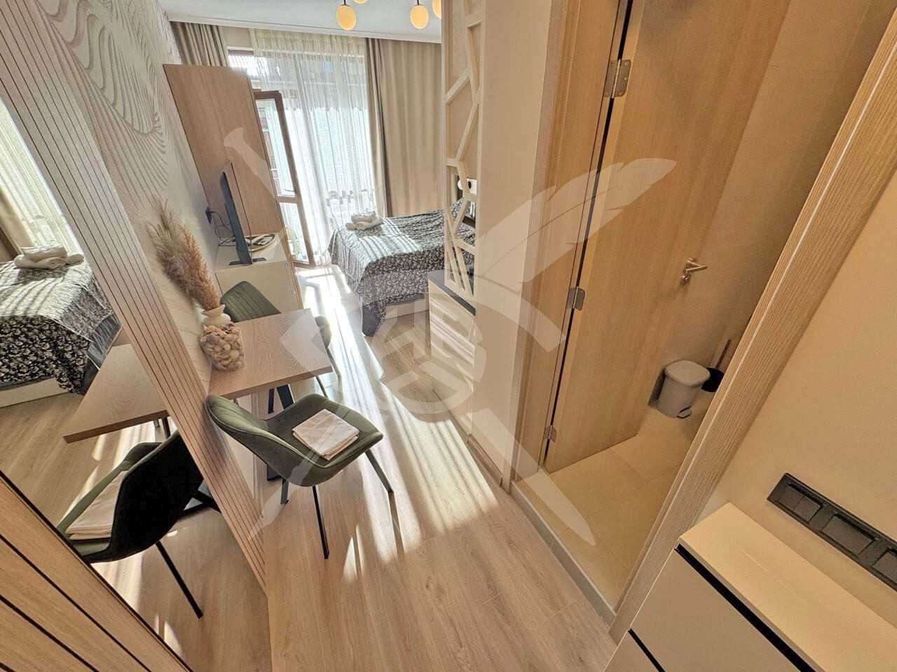 Продава се Ателие в Свети Влас - 34 кв.м за 2412 €/кв.м - Снимка #1