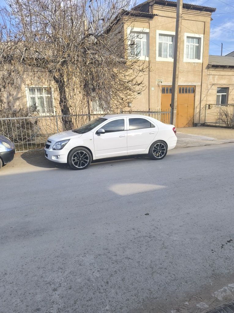 Диски с шинами 235/45/18 разболтовка 4/100