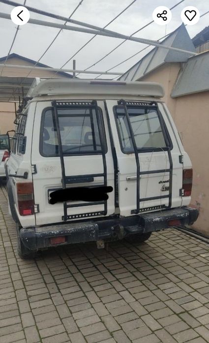 Джип Тойота Ленд Крузер