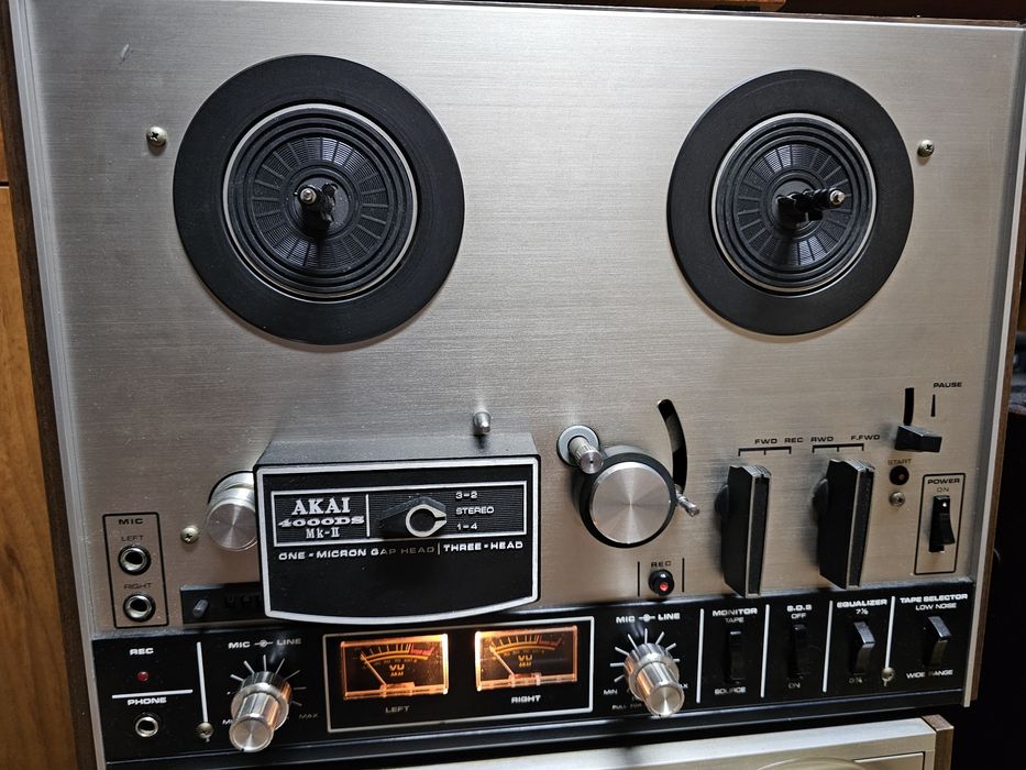Vând magnetofon akai 4000 ds mk 2 servisat