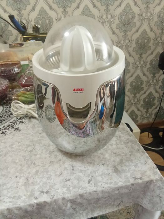 Сока выжымалка от компании ALESSI