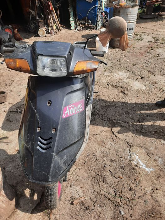 Vand scuter suzuki