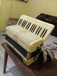 Hohner  80  basi