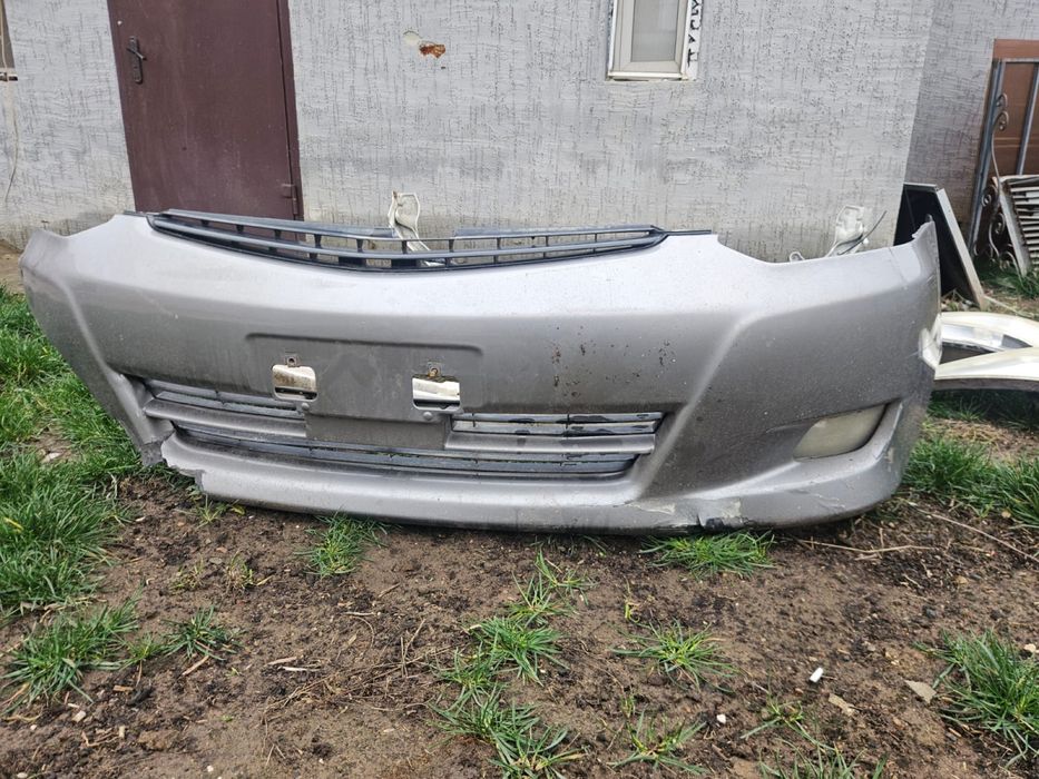 Бампер для wish,старая