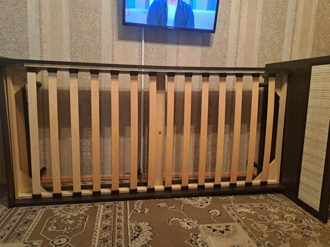 Продаётся кровать