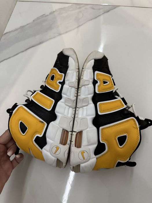 NIKE AIR MORE UPTEMPO номер 35.5 оригинални маратонки / сникърси