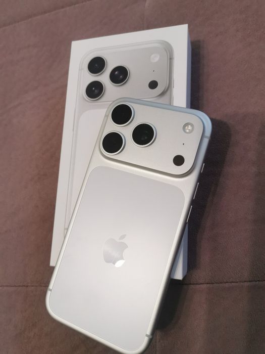 Iphone 17 Pro 256 сив