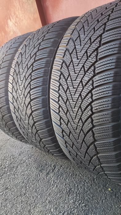 4бр. зимни гуми 225/45/17 Roadmarch Winter 
dot23
6 97.mm
Много добро