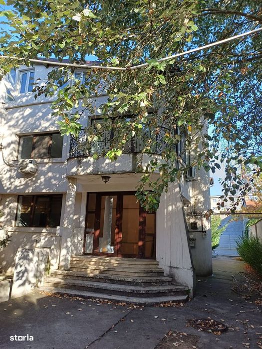 Cantacuzino, casa 4 cam., 2gr.san., 700e/luna