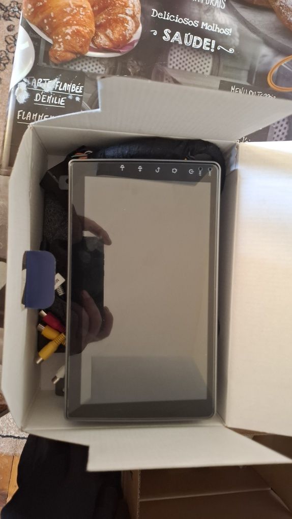 Android навигация 4 на 64gb  за Пежо 407